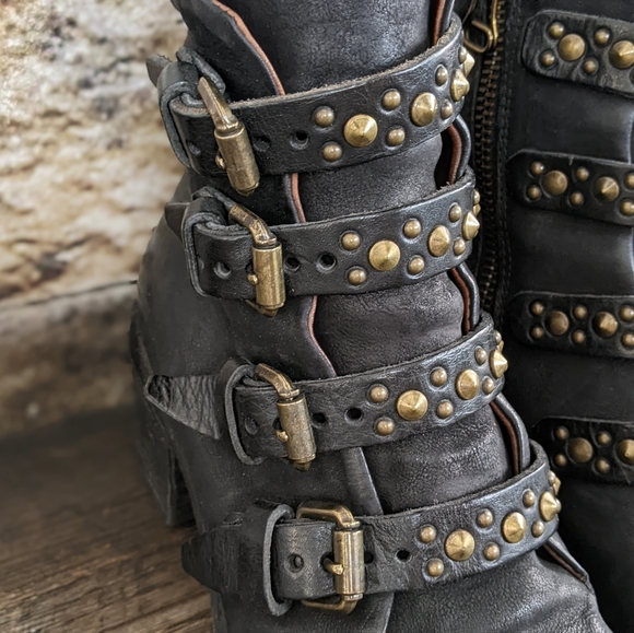 ⚡SOLD⚡A.S.98 Bronze Studded Black Leather Frankie Boot w. Pointed Toe - Picture 12 of 13